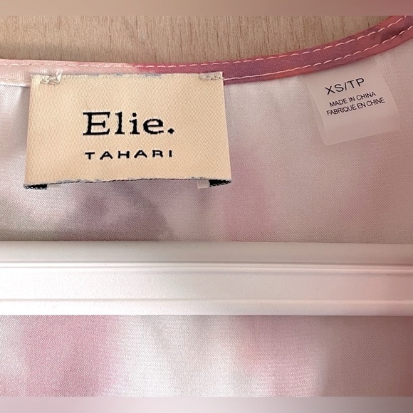 Elie Tahari Pink Floral Ruffle Tie Front Topper Blouse XS - Picture 4 of 12